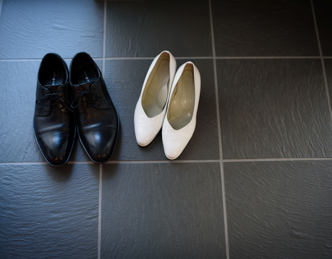 雑踏の中の夫婦